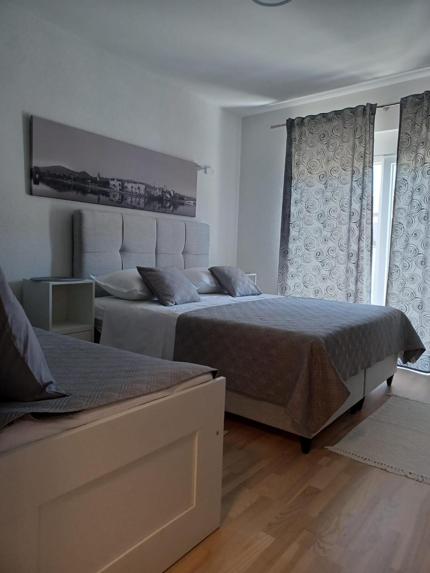 טרוגיר Studio Apartman Marija מראה חיצוני תמונה